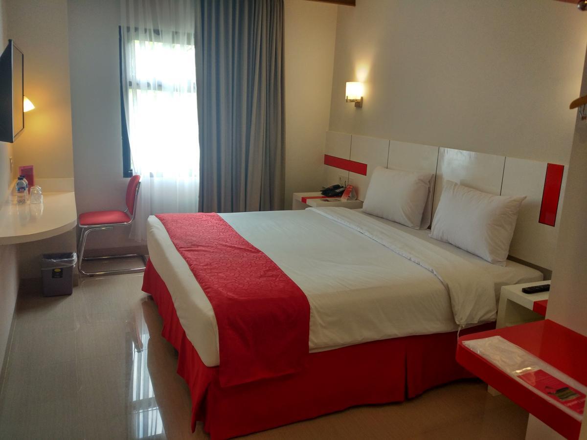 Brothers Inn Sukoharjo Εξωτερικό φωτογραφία