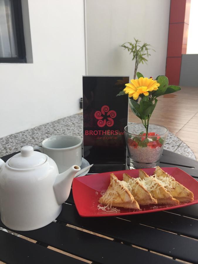 Brothers Inn Sukoharjo Εξωτερικό φωτογραφία
