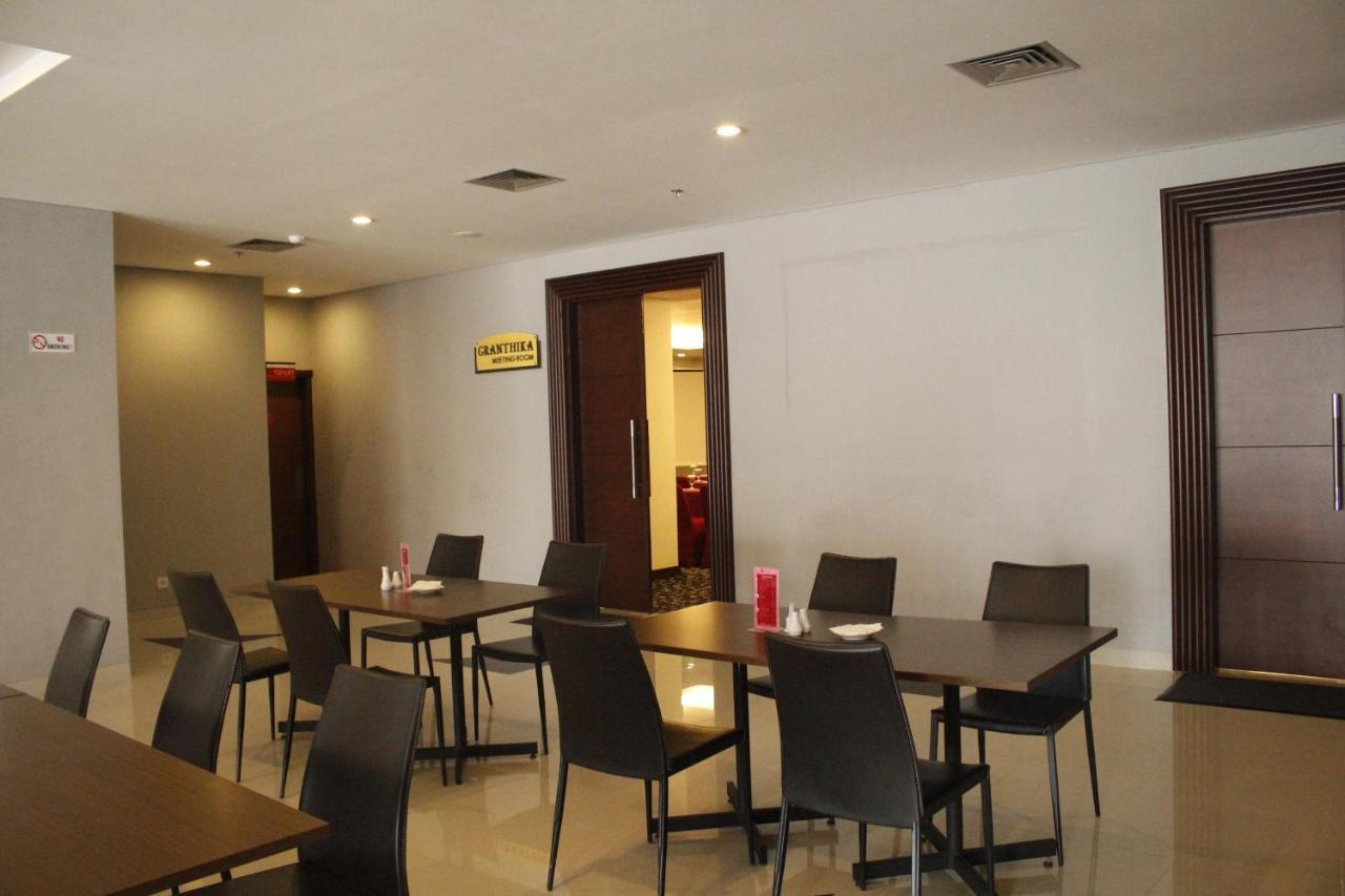 Brothers Inn Sukoharjo Εξωτερικό φωτογραφία