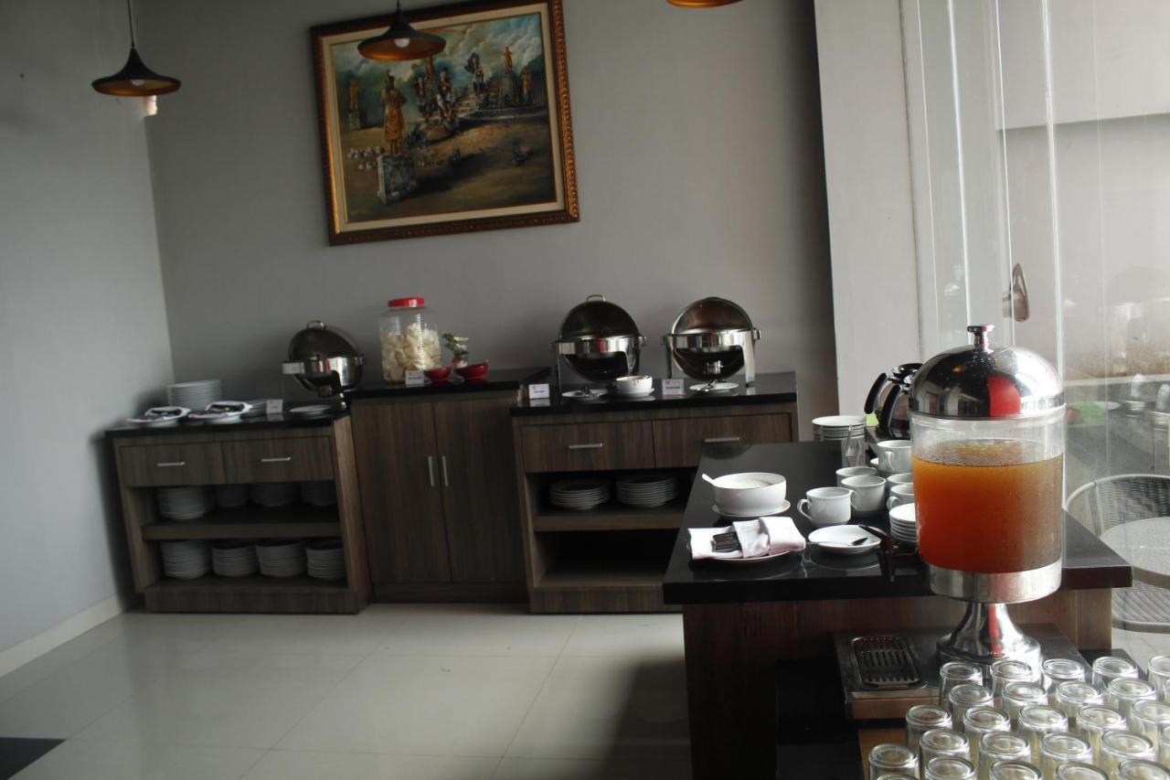 Brothers Inn Sukoharjo Εξωτερικό φωτογραφία