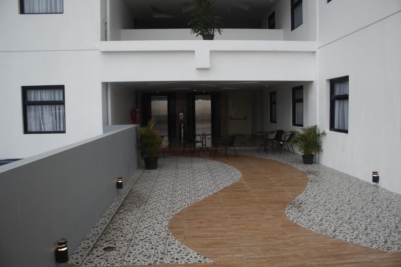 Brothers Inn Sukoharjo Εξωτερικό φωτογραφία